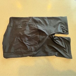 Maternity biker shorts